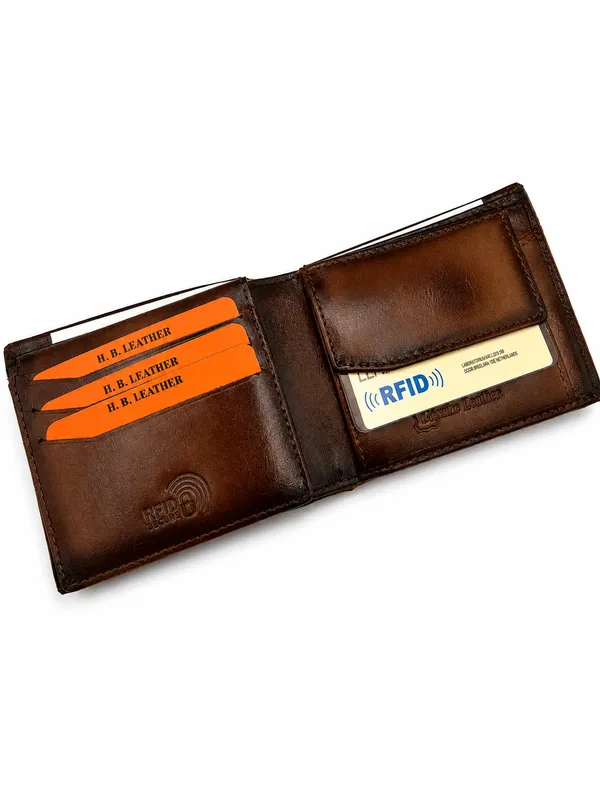 Brown_Leather_Textured_Bifold_Wallet_For_Men