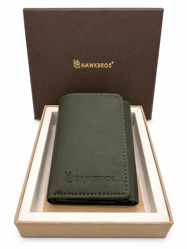 Green_Faux_Leather_Textured_Compact_Wallet_For_Men