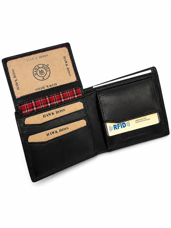 Black_Leather_Textured_Bifold_Wallet_For_Men