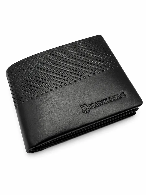 Black_Leather_Textured_Bifold_Wallet_For_Men
