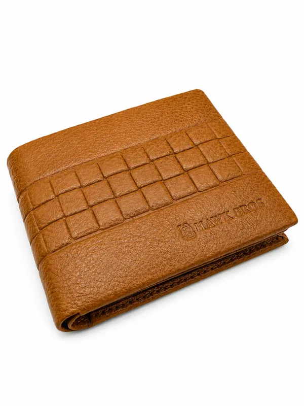 Brown_Leather_Geometric_Grid_Bi-Fold_Wallet_For_Men