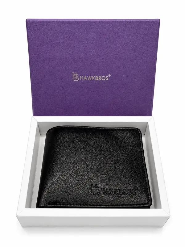 Black_Faux_Leather_Textured_Bifold_Wallet_For_Men