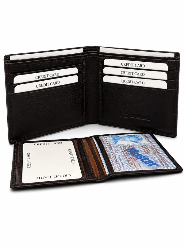 Black_Leather_Bifold_Wallet_For_Men