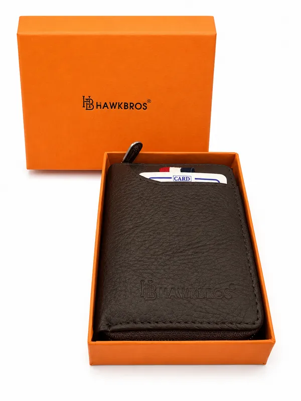 Brown_Leather_Zipper_Wallet_For_Men