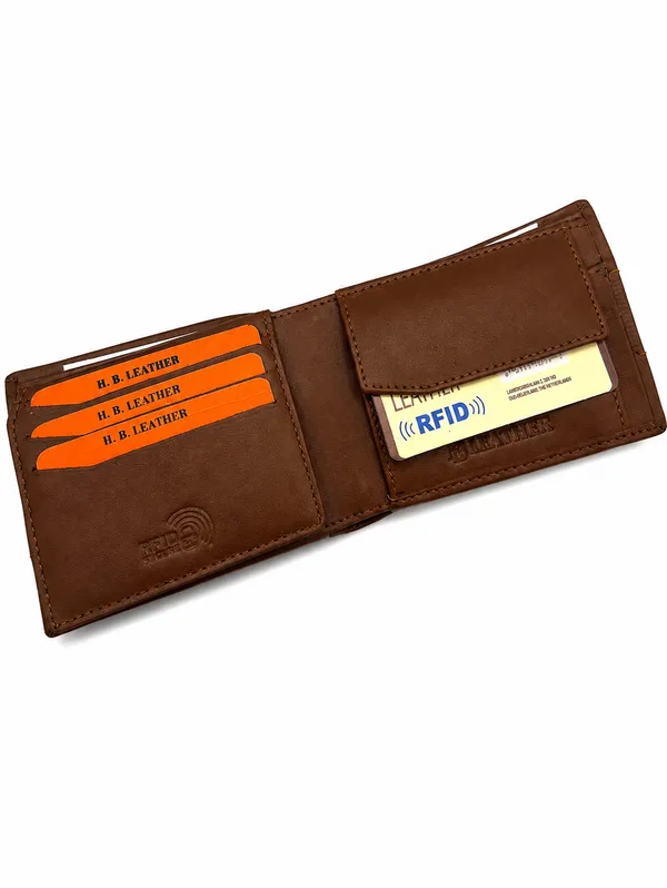Brown_Leather_Textured_Centre_Panel_Bifold_Wallet_For_Men