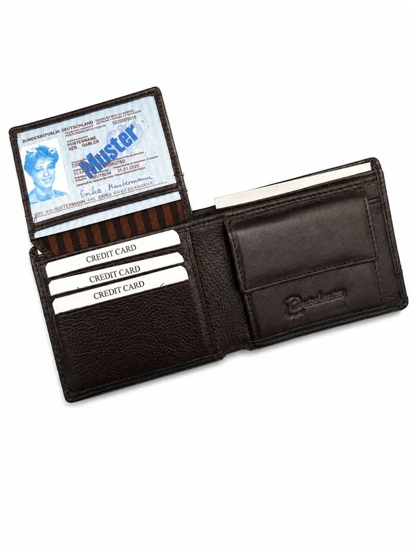 Brown_Leather_Bifold_Wallet_For_Men