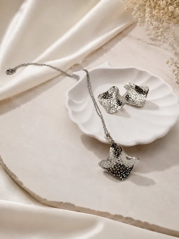 Silver_Stainless_Steel_Molten_Necklace_Earring_Set_For_Women