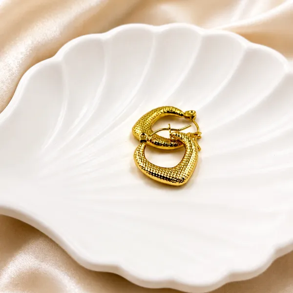 Golden_Stainless_Steel_18K_Gold_Plated_Stippled_Hoop_Earring_For_Women