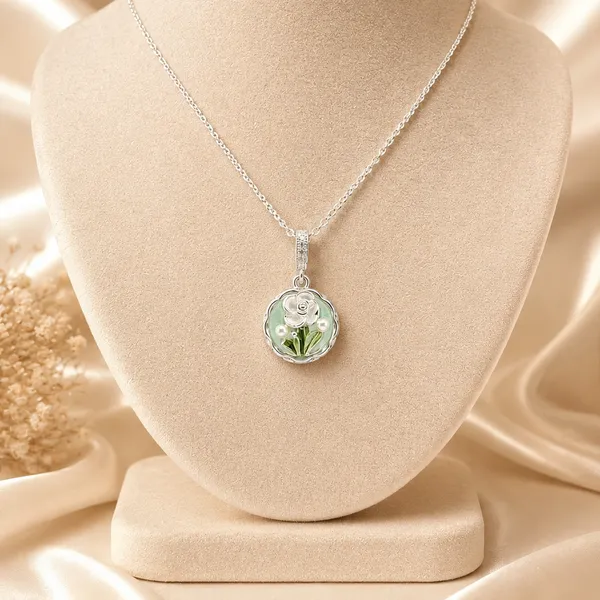 Silver_Stainless_Steel_Pearl_Bloom_Necklace_For_Women