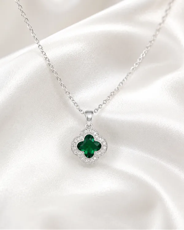 Golden_Stainless_Steel_Emerald_Clover_Pendant_For_Women