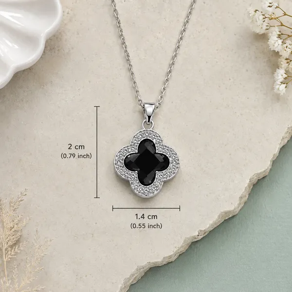 Golden_Black_Stainless_Steel_Clover_Necklace_For_Women