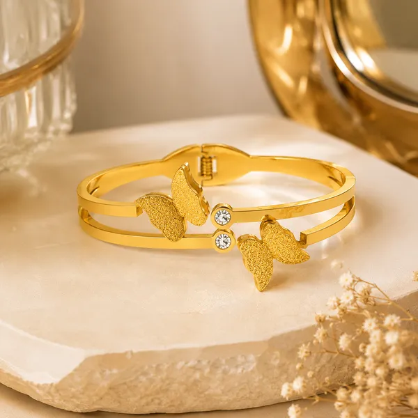 Golden_Stainless_Steel_Butterfly_Bracelet_For_Women