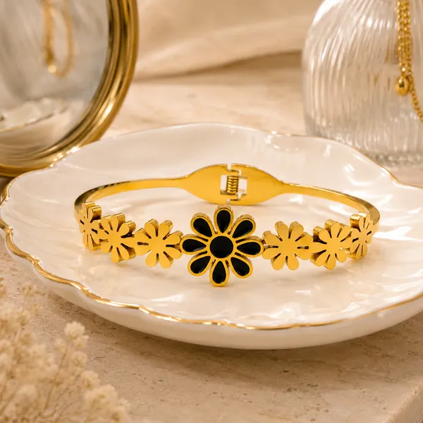 Golden_Stainless_Steel_18K_Gold_Plated_Midnight_Bloom_Bracelet_For_Women
