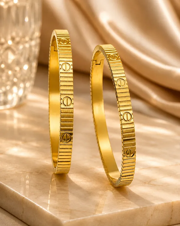Golden_Stainless_Steel_18K_Gold_Plated_Regalia_Bracelet_For_Women