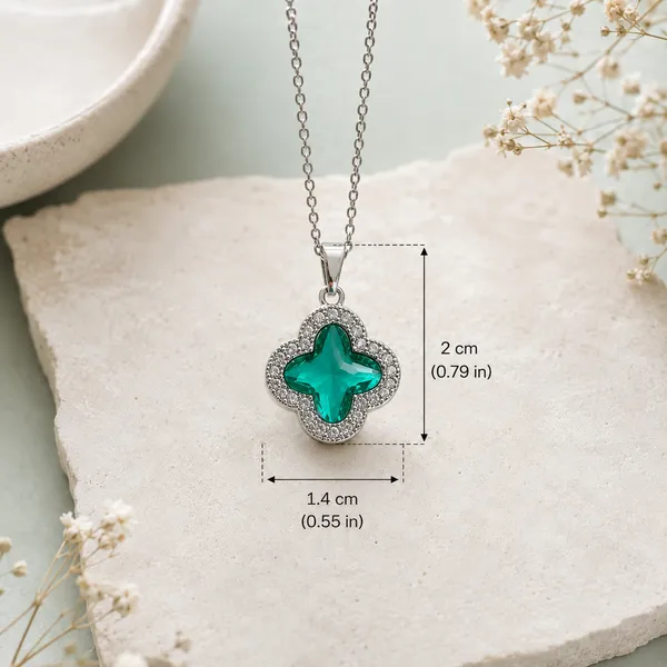 Golden_Green_Stainless_Steel_Clover_Necklace_For_Women