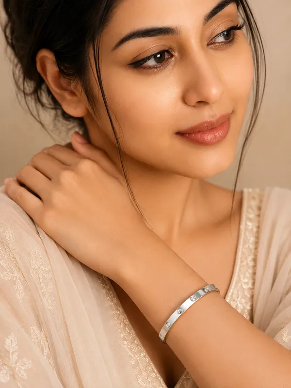 Silver_Stainless_Steel_Crystal_Screw_Bangle_Bracelet_For_Women