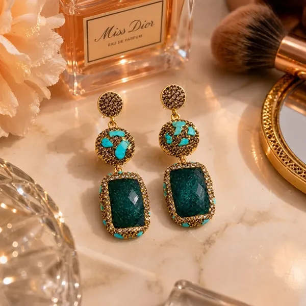 Emerald_Green_Natural_Stone_Drop_Earring_For_Women