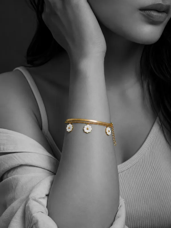 Golden_Floral_Chain_Bracelet