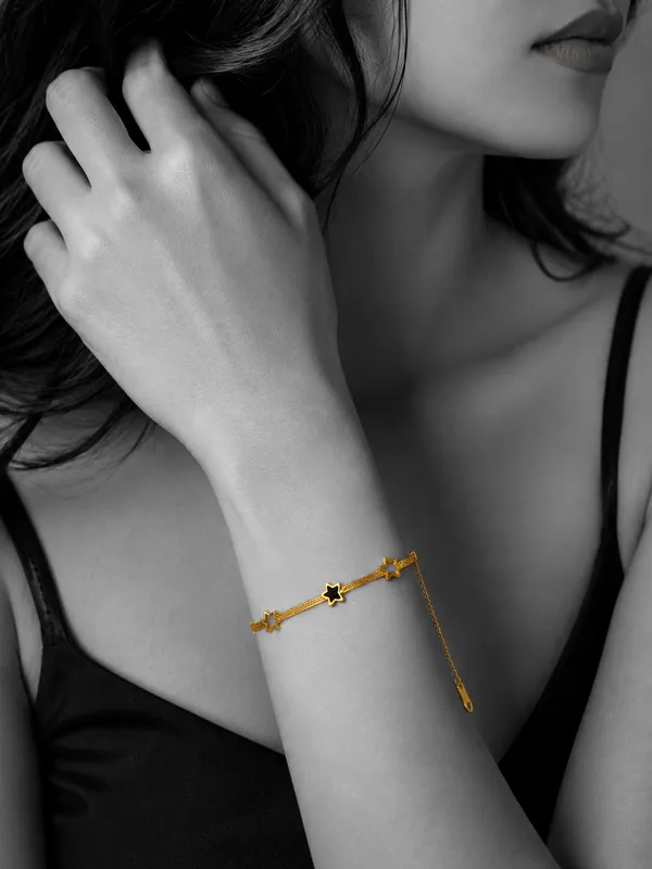 Golden_Star_Charm_Bracelet