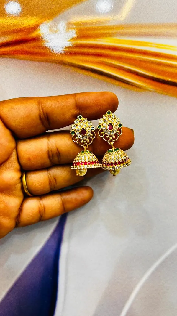 Gold_Alloy_Stone_Studded_Jhumka_Earrings_For_Women