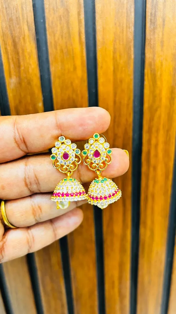 Gold_Alloy_Stone_Studded_Jhumka_Earrings_For_Women