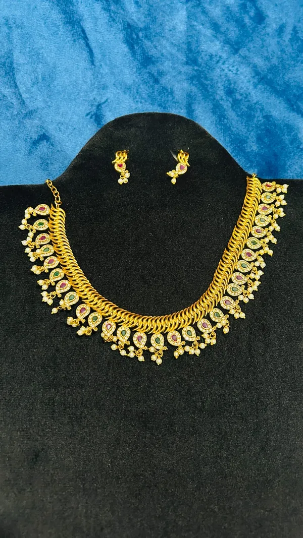 Gold_Alloy_Peacock_Motif_Necklace_Set_For_Women