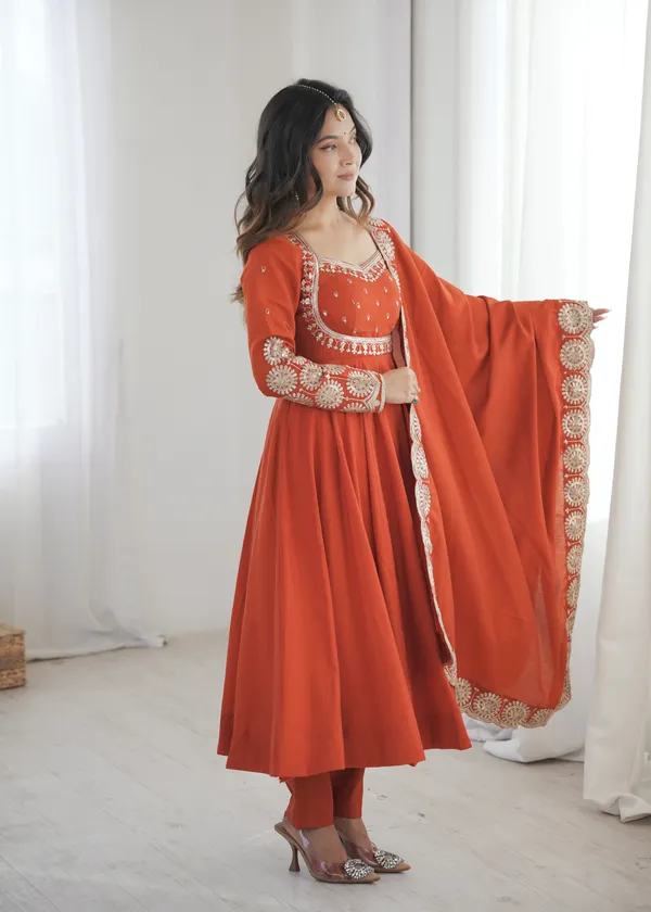 Noorjahan_Elegant_Black_Roman_Silk_Embroidered_Anarkali_Suit_Set