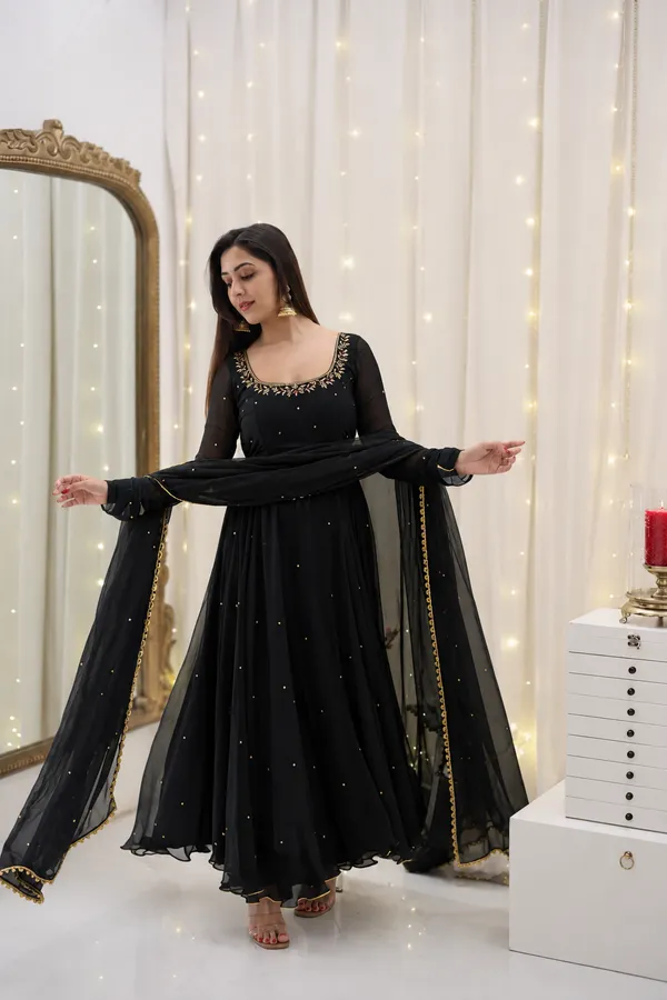 Black_Embroidered_Anarkali_Suit_Set_for_Women