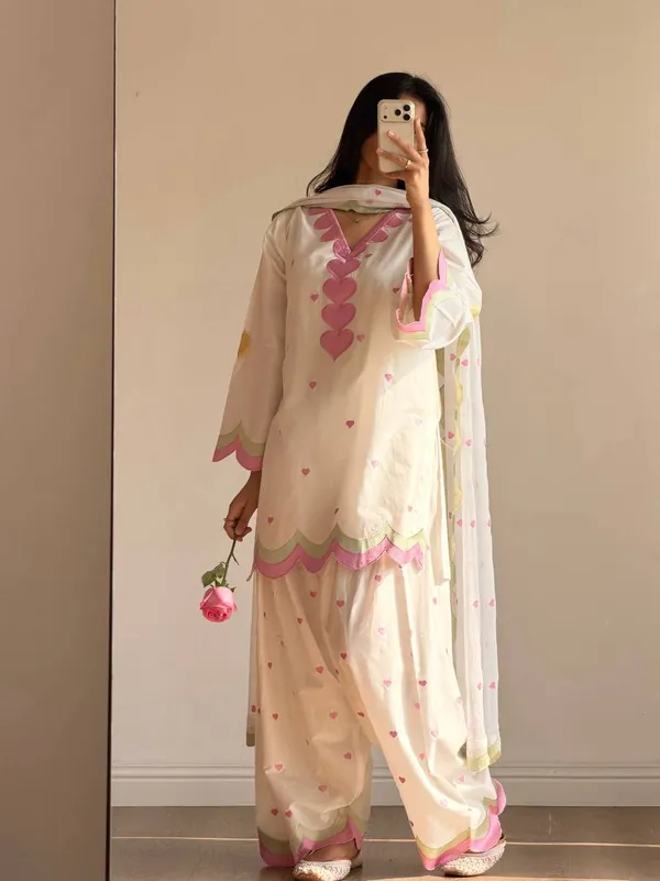 Cream_Printed_Kurta_Set_For_Women
