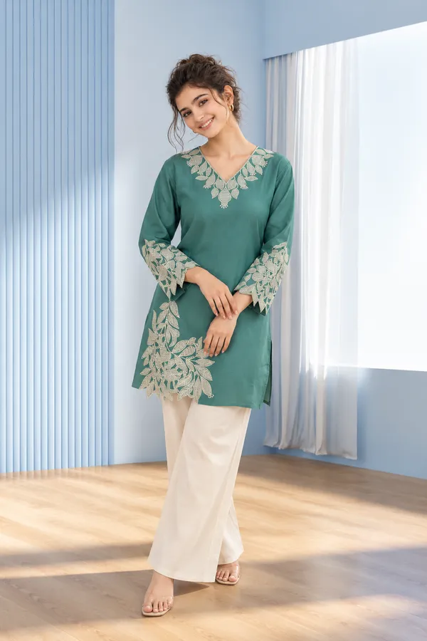 Teal_Green_Cotton_Straight_Embroidered_Kurta_Pant_Set_For_Women
