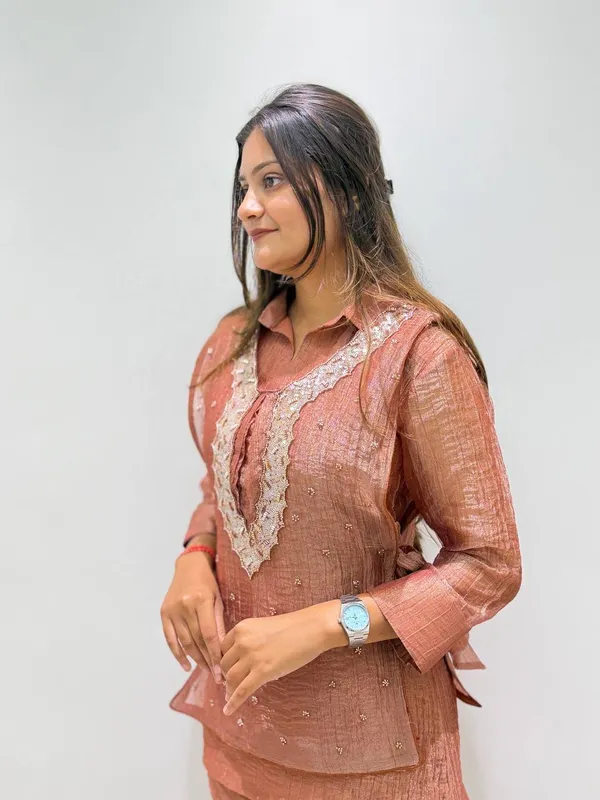 Dusty_Pink_Embroidered_Kurta_Set_for_Women