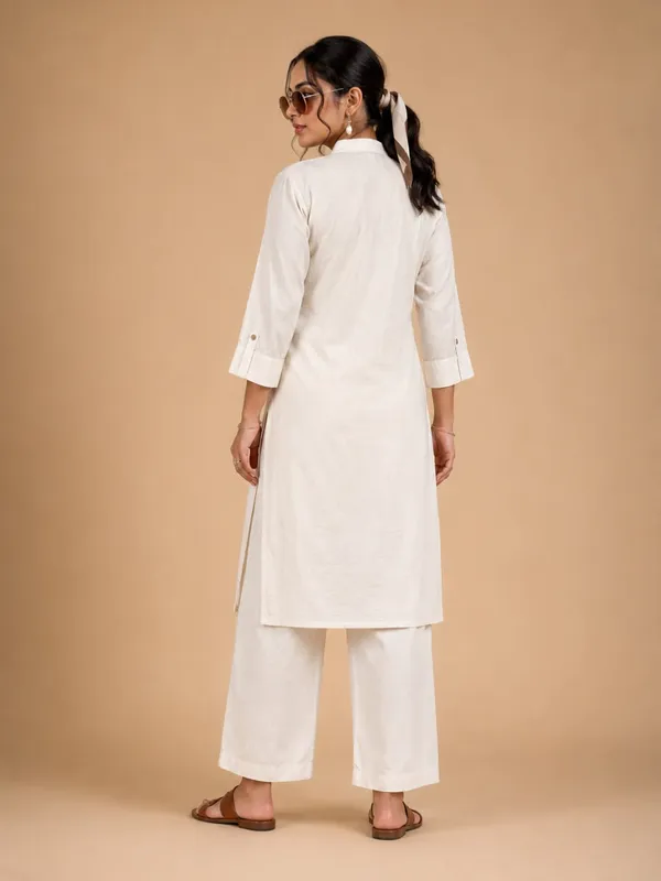 Cream_Cotton_Elephant_Print_Kurta_Set_For_Women