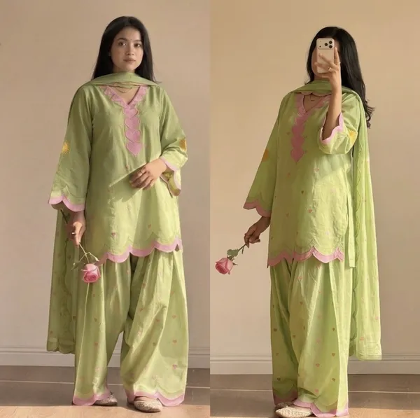 Green_Embroidered_Kurta_Set_With_Dupatta_for_Women