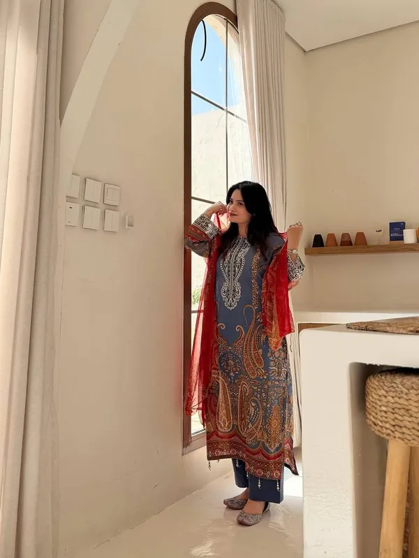 Navy_Blue_Printed_Straight_Kurta_Pant_Dupatta_Set_For_Women