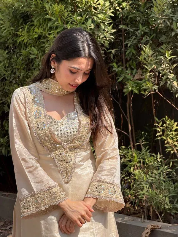 Cream_Embroidered_Ethnic_Suit_Set_For_Women
