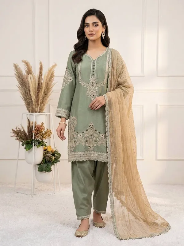 Green_Embroidered_Kurta_Set_for_Women
