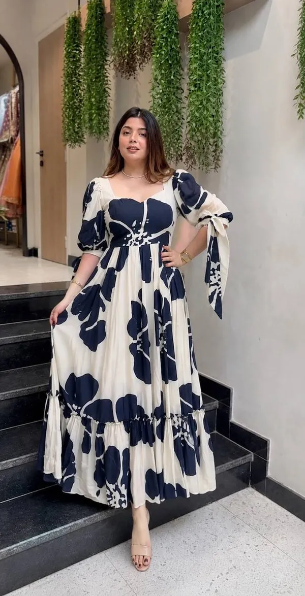 Navy_Floral_Print_Fit_And_Flare_Maxi_Dress_for_Women