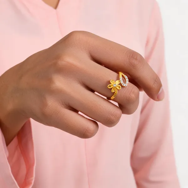 Gold_Brass_Delicate_Floral_Rhinestone_Ring_For_Women