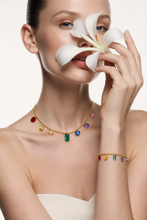 Rainbow_Station_Drop_Necklace
