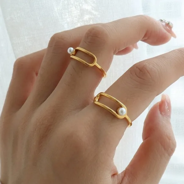 Archway_Pearl_Ring