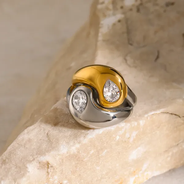 Dual_Colour_Statement_Ring