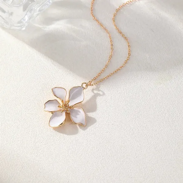 Tea_Rose_Necklace_White
