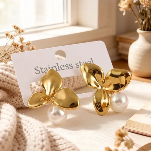 Golden_Bloom_Studs