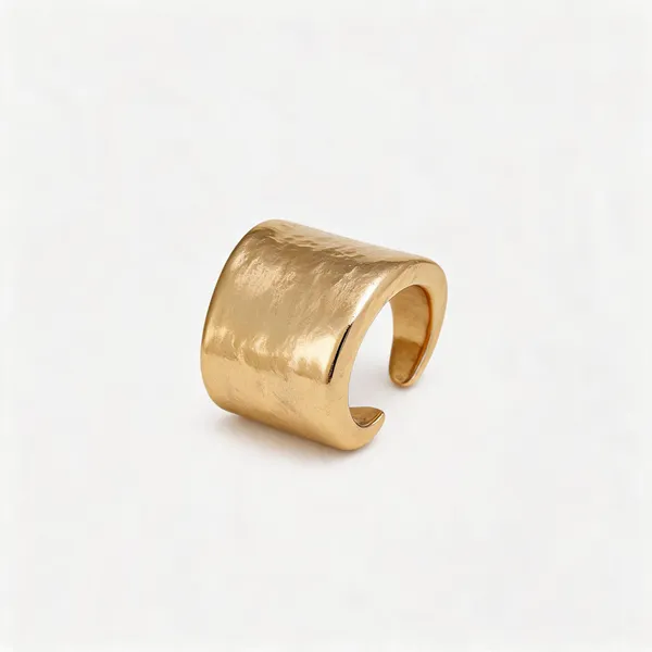 Minimalist_Geometric_Hoop_Gold