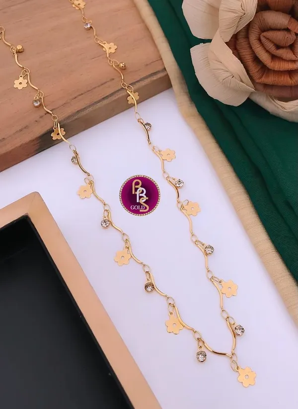 Gold_Brass_Floral_Stone_Charm_Necklace_For_Unisex