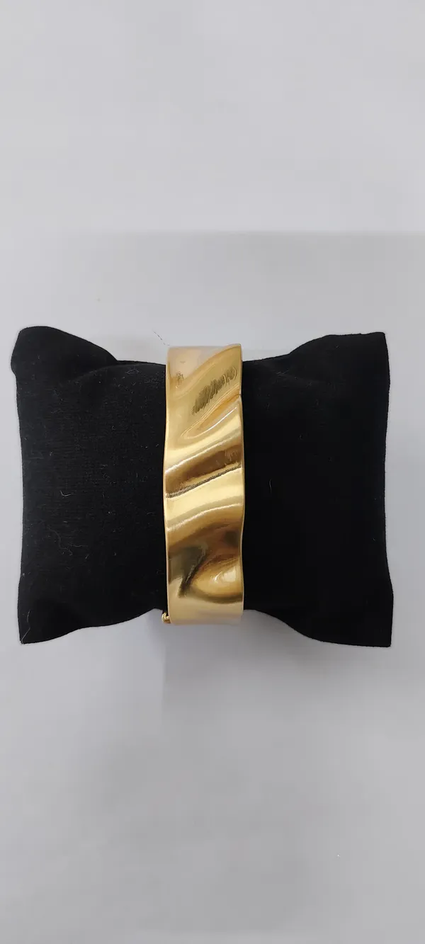 Gold_Tone_Metal_Wide_Cuff_Bracelet_for_Women
