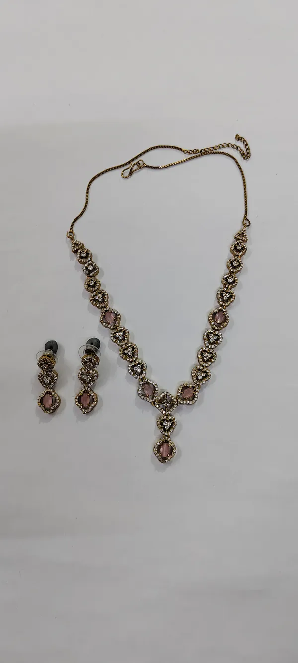 Gold-Tone_Stone_Studded_Necklace_And_Earrings_Set_For_Women