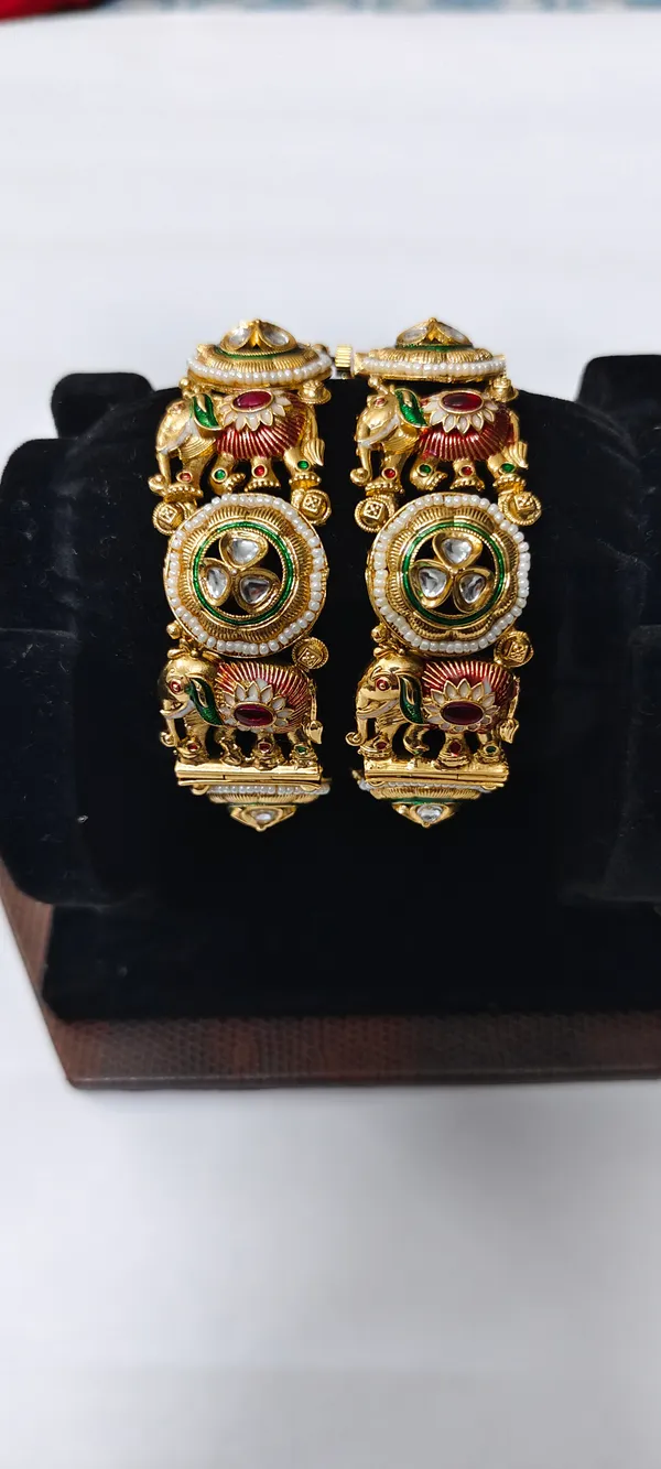 Gold_Tone_Temple_Design_Bangles_for_Women