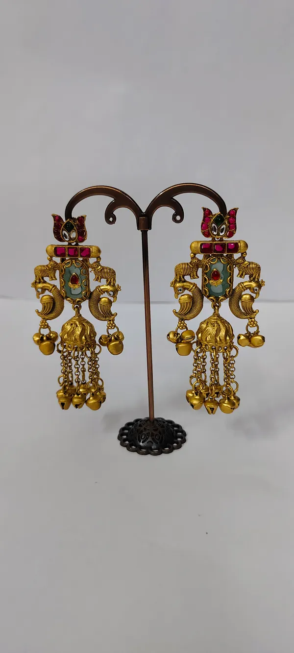 Gold_Tone_Traditional_Jhumka_Earrings_for_Women