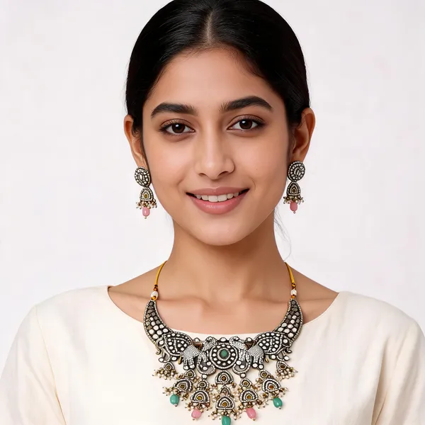 Antiuqe_Gold__Tone_Traditional_Necklace_Set_for_Women